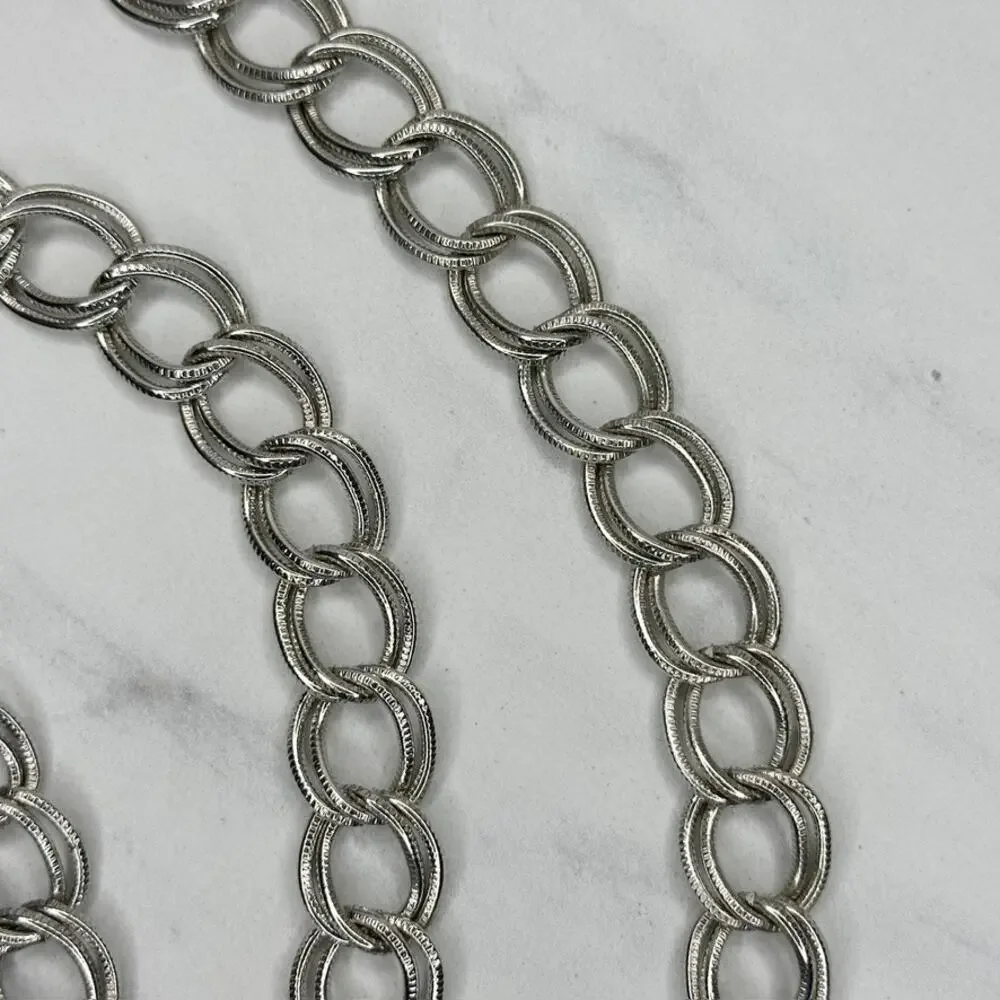 Chunky Textured Silver Tone Chain Link Belt One Size (OS) ✨